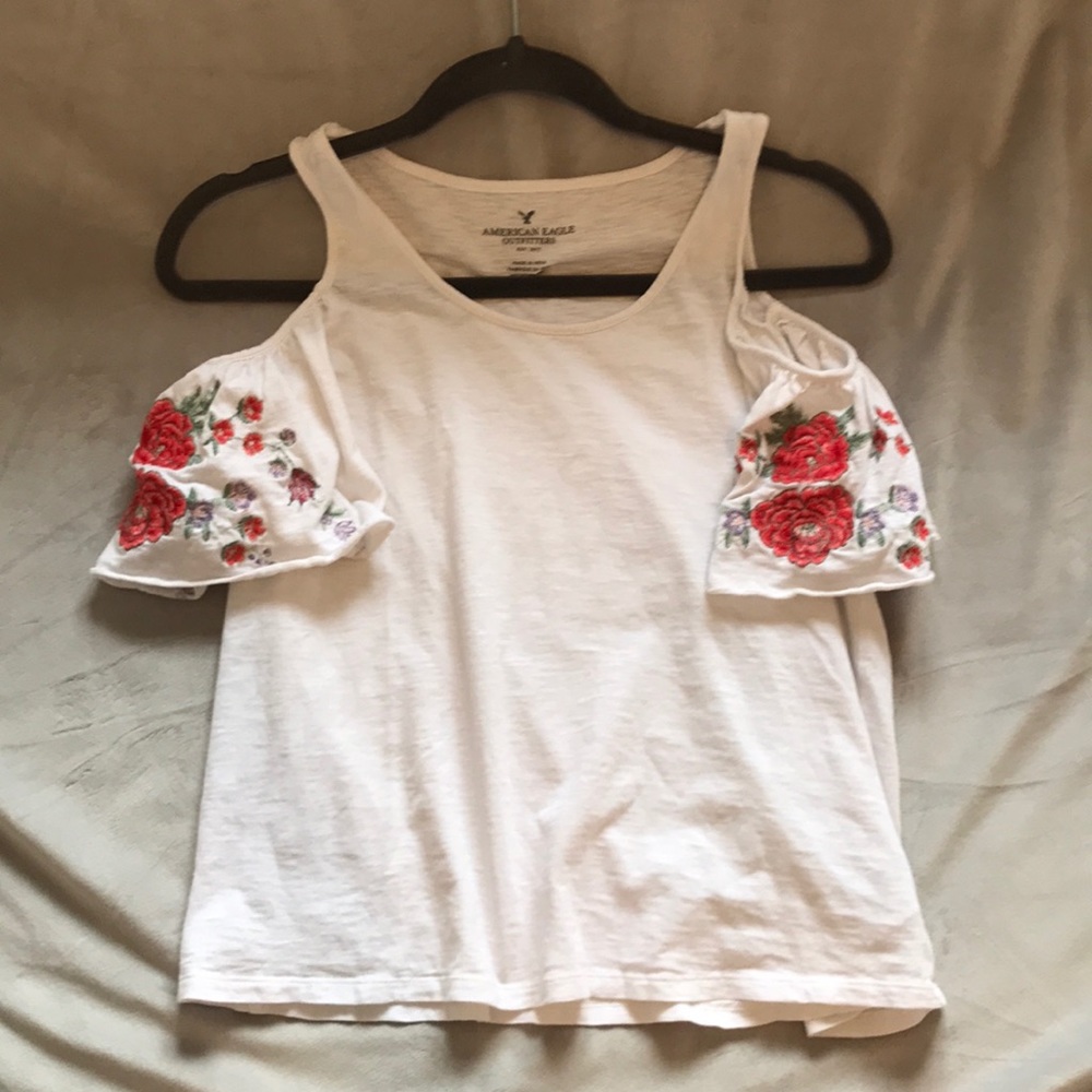 American Eagle off the shoulder floral top